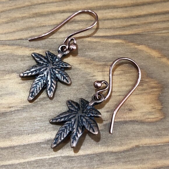 NEW Mary Jane or Weed copper earrings - Picture 2 of 2